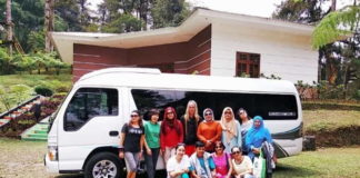 Sewa Elf Demak Terbesar Tersedia Toyota Hiace sewa elf demak